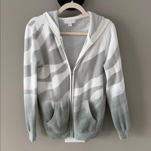 Barefoot Dreams Gray and White Zip-Up Sweater